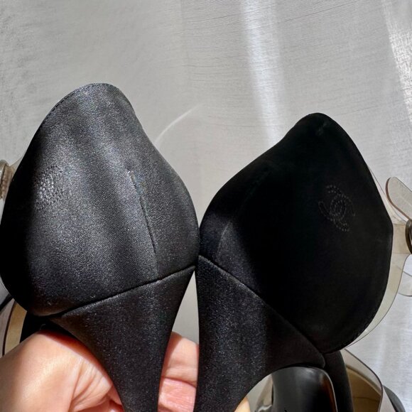 Chanel Silk Pumps 38.5 Authentic - Picture 7 of 7